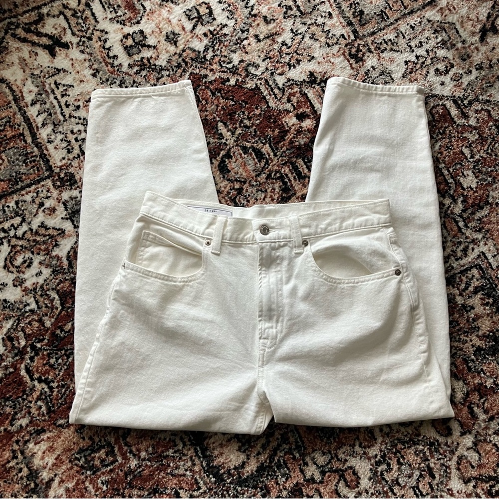 GAP White Barrel Jeans Size 28